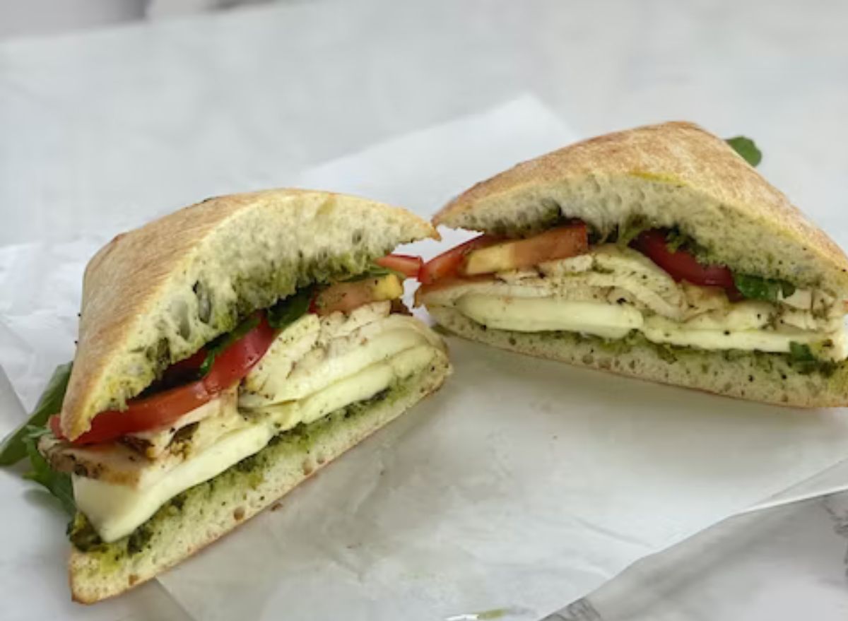 Au bon pain caprese sandwich