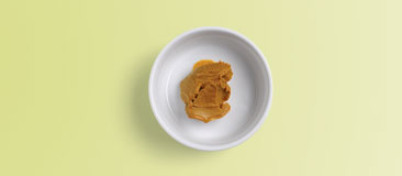 Tablespoon of peanut butter has two teaspoons of oil