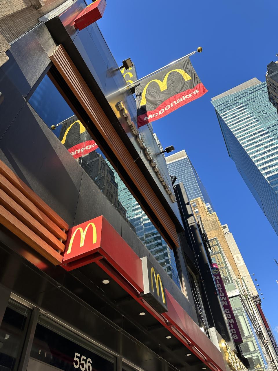 a mcdonald's storefront in new york city