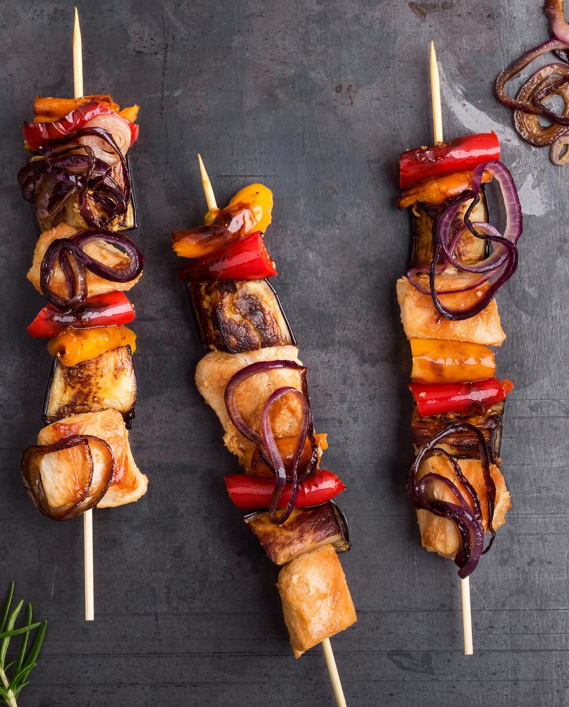 Chicken breast and vegetables skewers