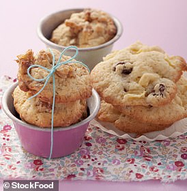 Walnut cookies and apple-raisin cookies